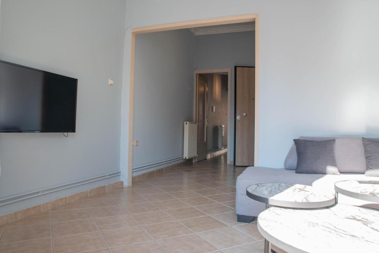 Nikea Apartment Near Piraeus Port And Metro St II Buitenkant foto